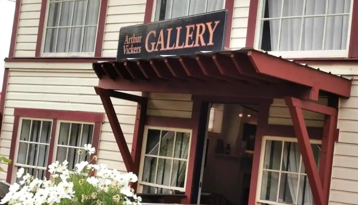 Arthur Vickers Gallery - Cowichan Bay