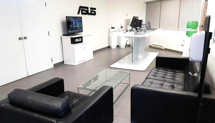 Asus -  Inside - Markham