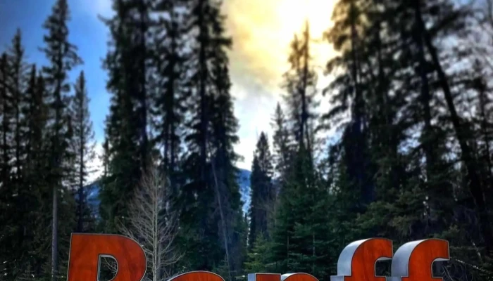 Banff Town Sign -  Reviews - Banff