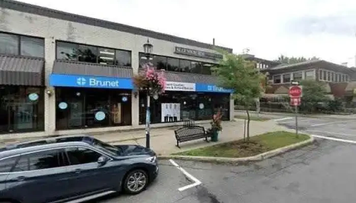 Brunet D Gauthier Et J -  P Paquin Pharmaciens Pharm Prop Affilies Street View 360deg - Sorel-tracy