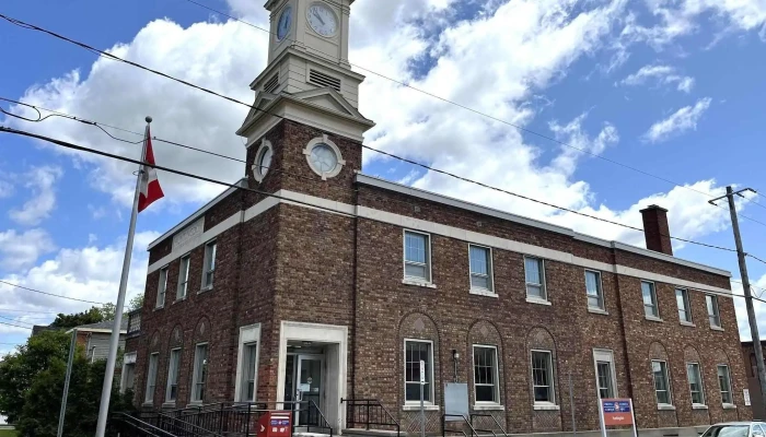 Canada Post - Huntingdon