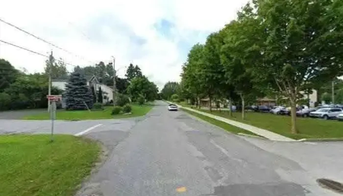Clsc Et Centre Dhebergement De Bedford All - Bedford