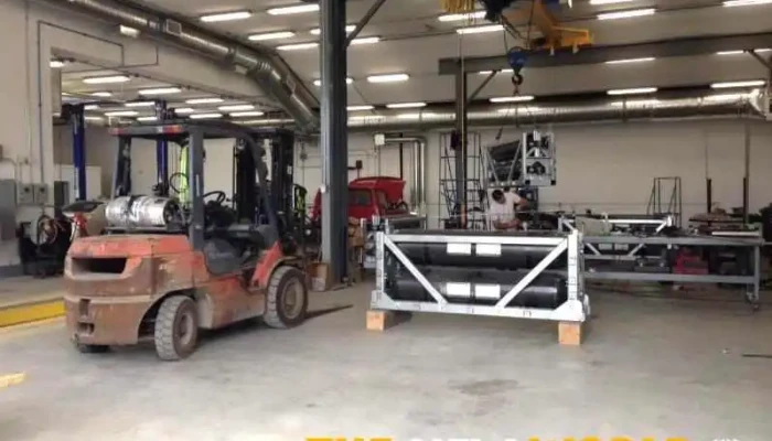 Ebi Centre Du Camion Inc   Centre De Services Truckpro By Owner - Berthierville
