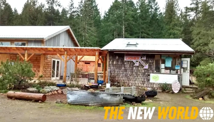 Hornby Island Recycling Depot - Hornby Island