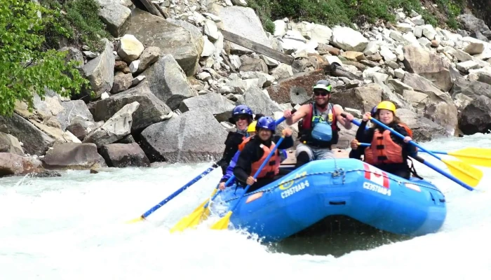 Hydra River Guides -    Booking Office Open Now - Banff