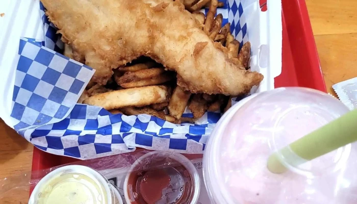 Jonnys Cookhouse And Ice Cream Shop -  Fish And Chips - Berwick