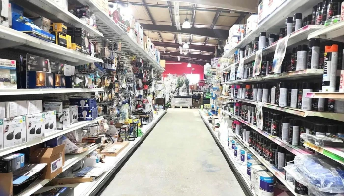 Liquidation Nation -  Inside - Barrie
