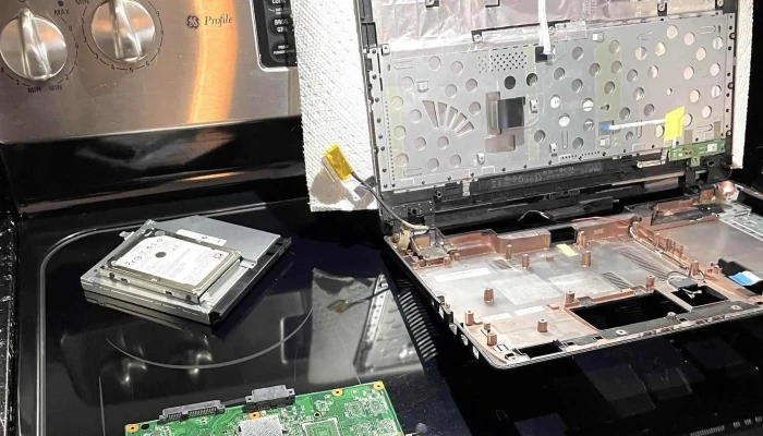 Macrotronics Computer Phone Repair Phone Repair Service - Cold Lake