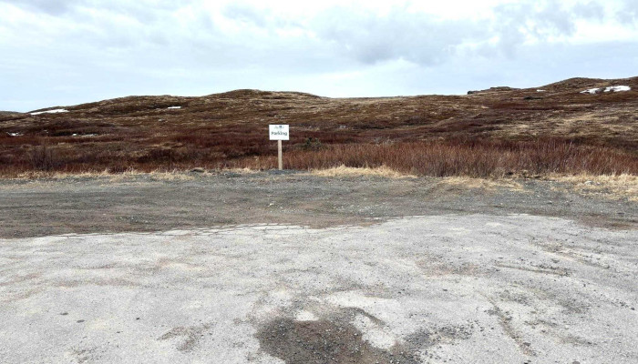 Parking Area For Klondike Trail -  All - Elliston