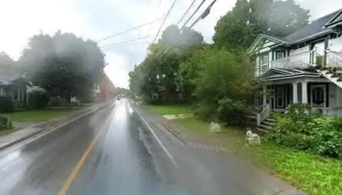 Pompeos Shoppe Street View 360deg - Bedford