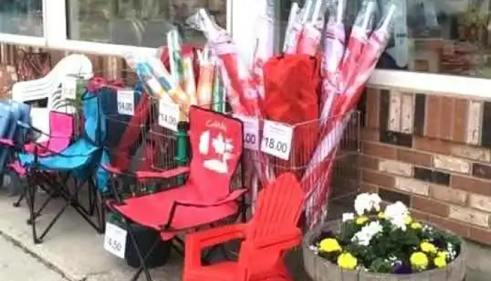 Red Apple Stores - Carlyle