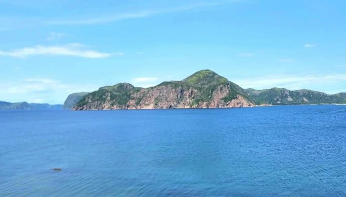 Rocky Point Lighthouse Trail - Harbour Breton