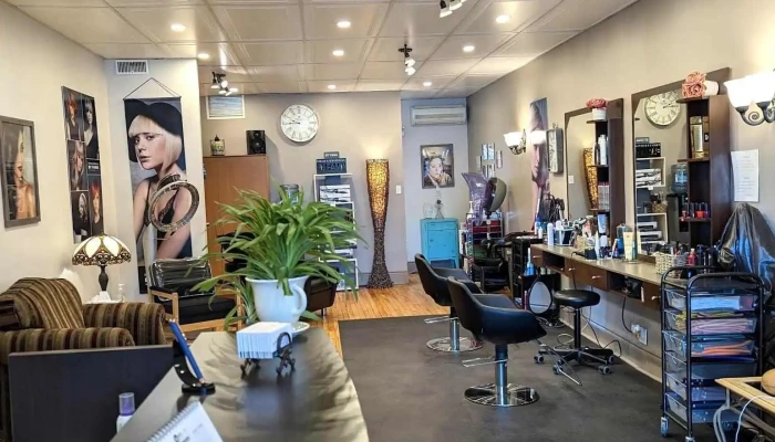 Salon De Coiffure Chez Kats -  Inside - Bedford