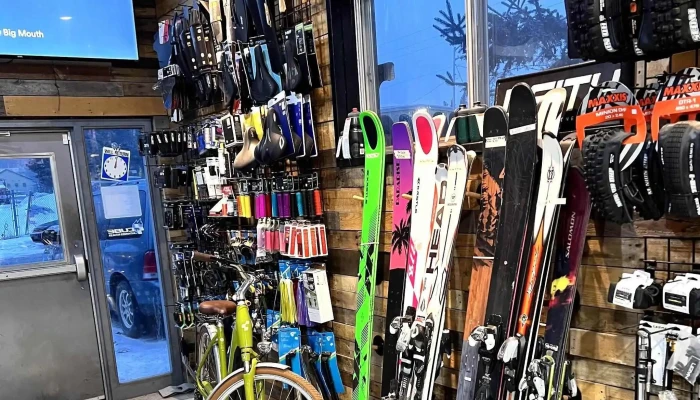 The Tune Shop - Banff
