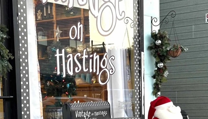 Vintage on Hastings - Bancroft