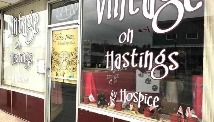 Vintage On Hastings -  Inside - Bancroft
